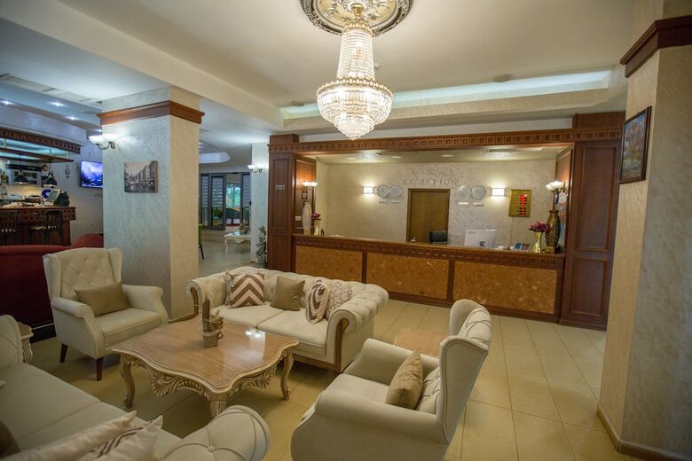 Hotel Terra Europe Brontes