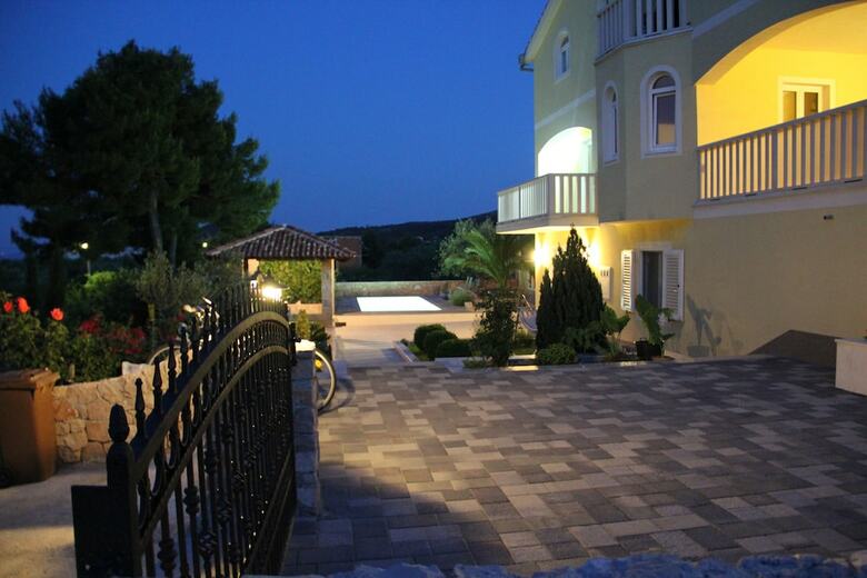 Apartments Villa Lidija