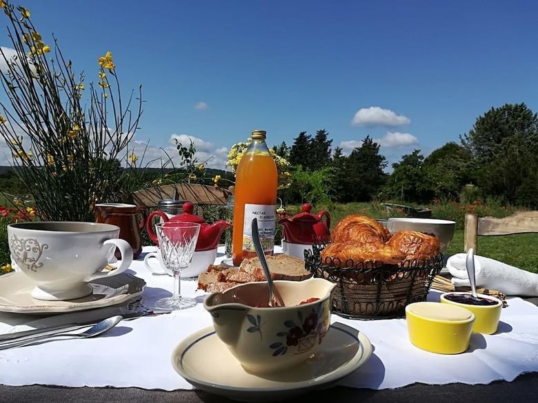 Hotel La Ferme Constantin - Chambres D'h�tes