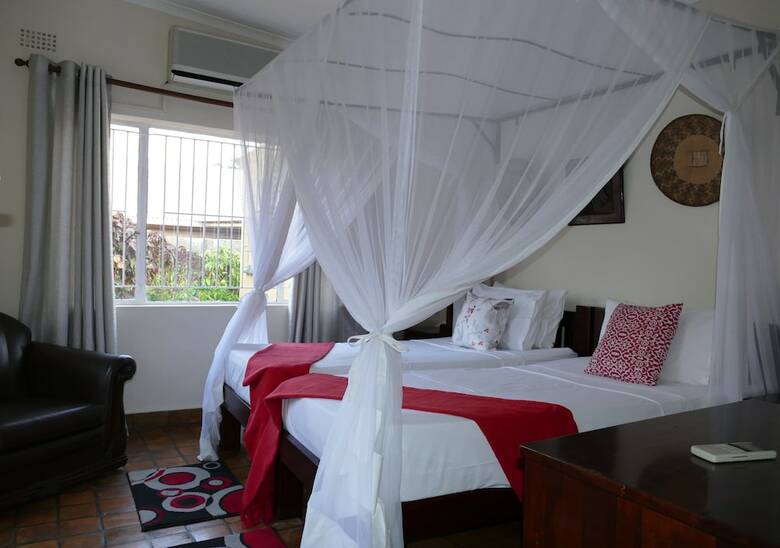 Hotel Inkindaba Guest House