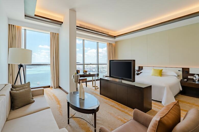 Hotel Johari Rotana