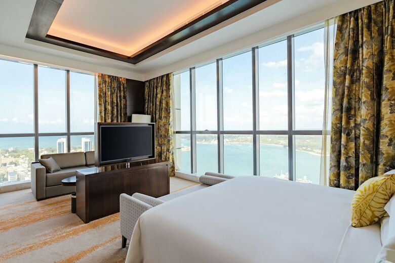 Hotel Johari Rotana