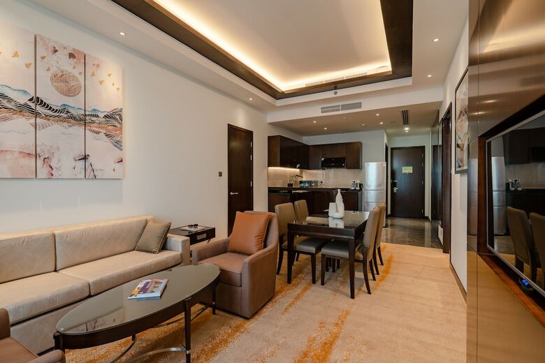 Hotel Johari Rotana