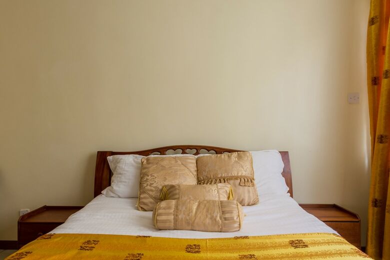 Hotel Takdiri Home