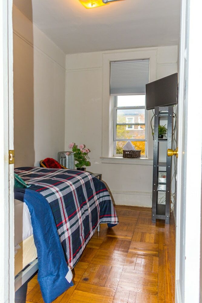 Hotel Cozy & Clean Guest House