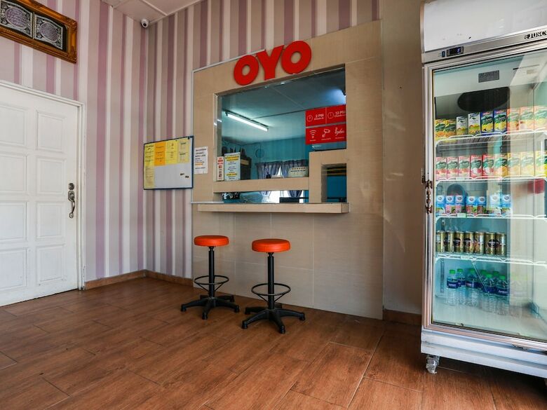 Oyo 44094 Bangi Lanai Hotel