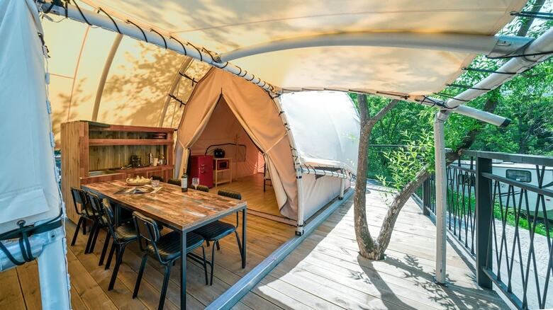 Gapyeong Saeyeon Caravan - Glamping