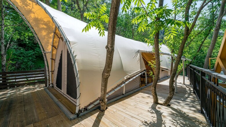 Gapyeong Saeyeon Caravan - Glamping