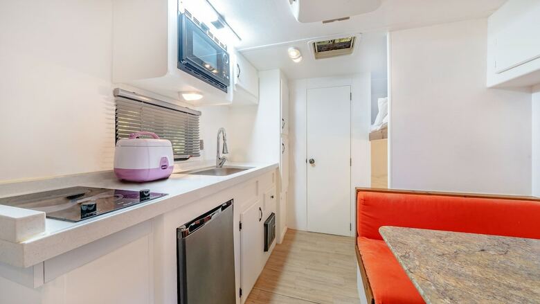 Gapyeong Saeyeon Caravan - Glamping