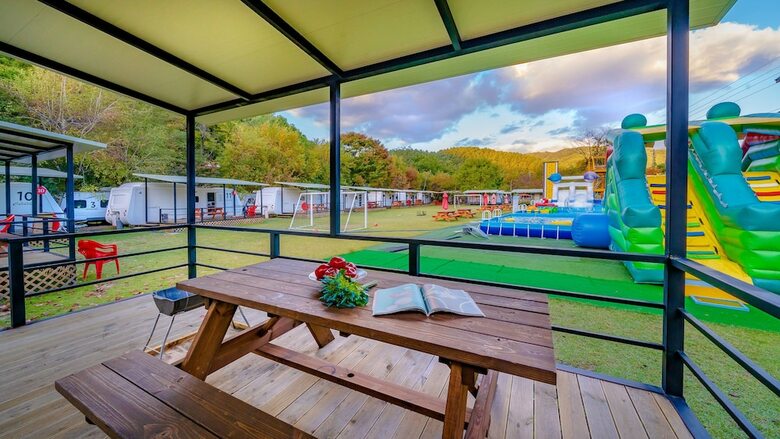 Gapyeong Saeyeon Caravan - Glamping
