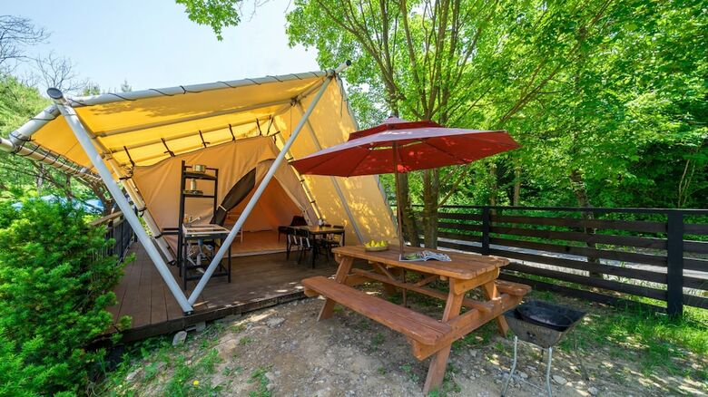 Gapyeong Saeyeon Caravan - Glamping
