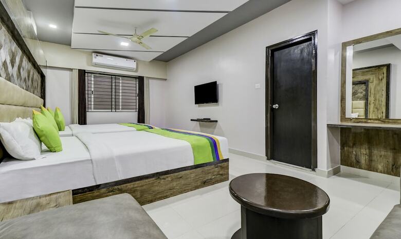 Treebo Trend Hotel Sahara Suites