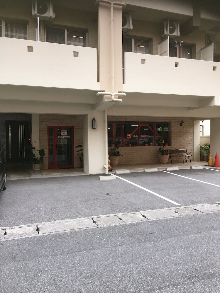 Hotel Okinawa No Yado Family Inn