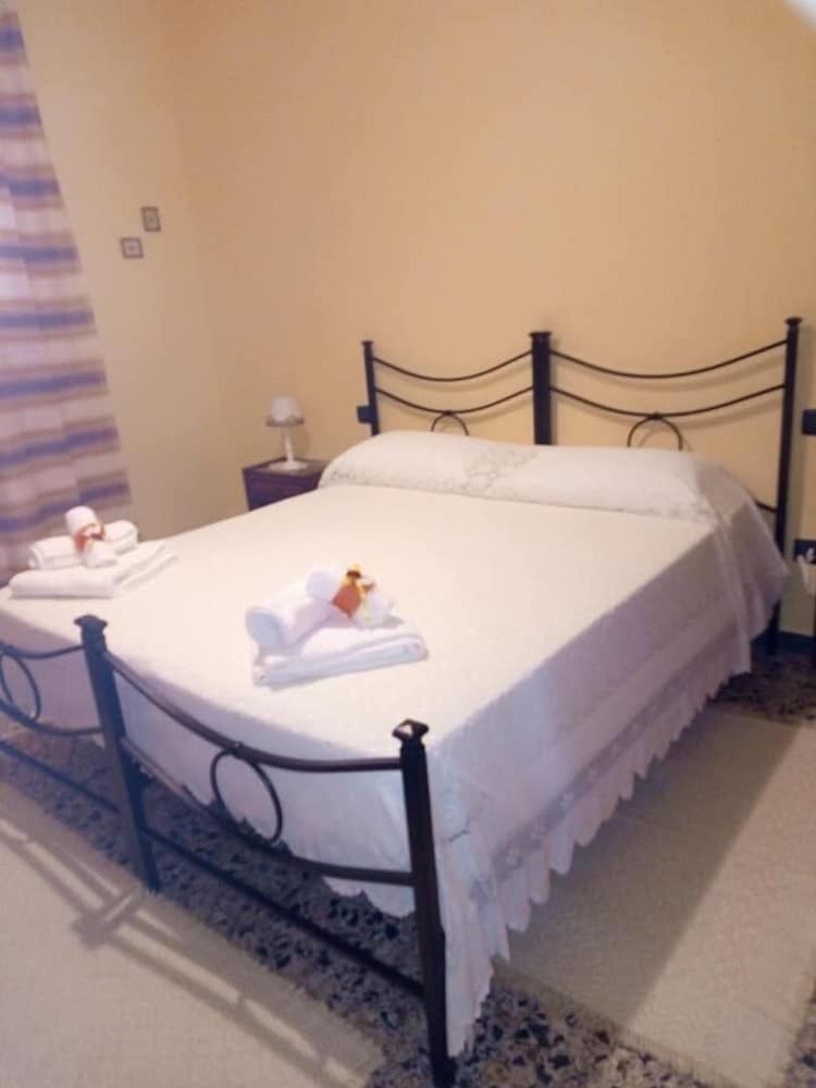Bed & Breakfast L'agrifoglio Di Emy