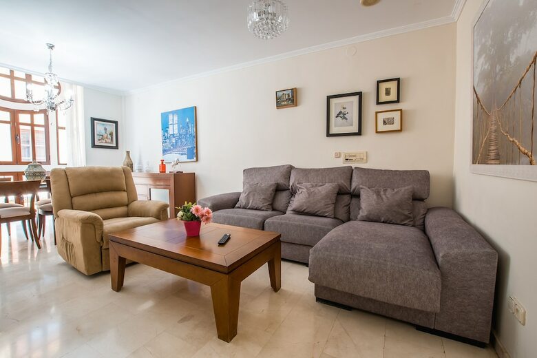 Apartamentos Qh Granada City Center Puentezuelas
