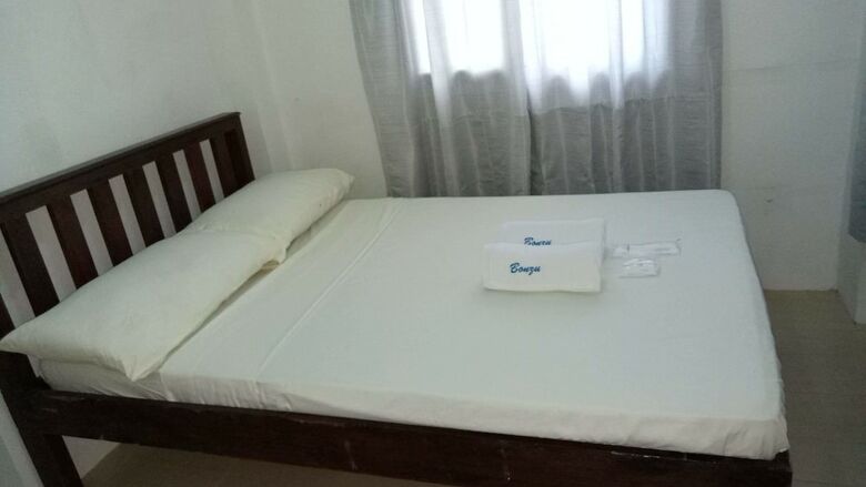 Hotel Bonzu Homestay