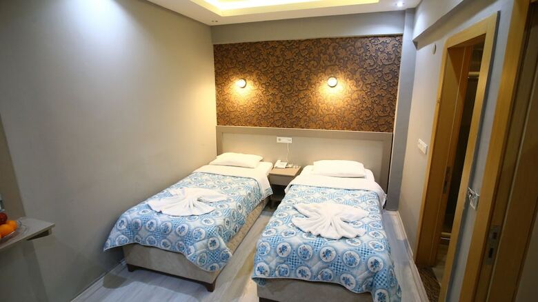 Fly Hotel