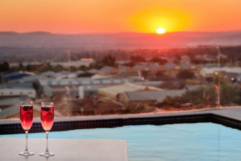 Blueberry Hill Hotel