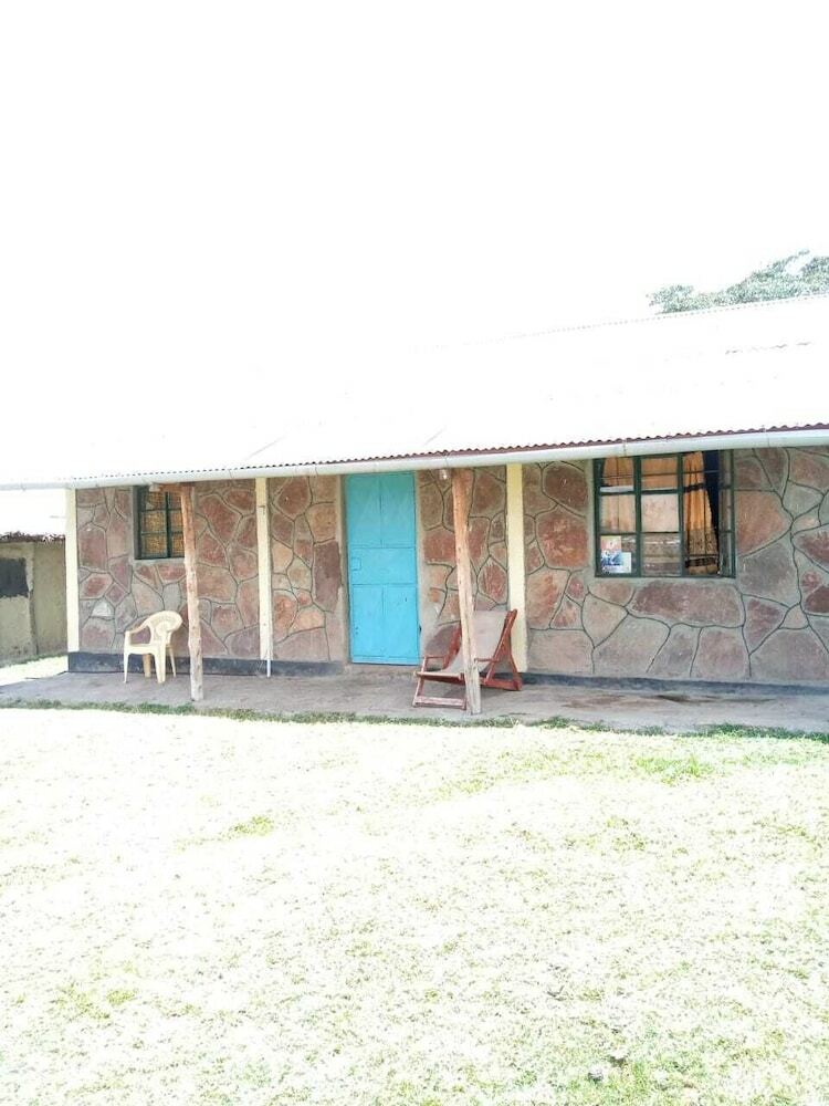 Hotel Leruk Guest House