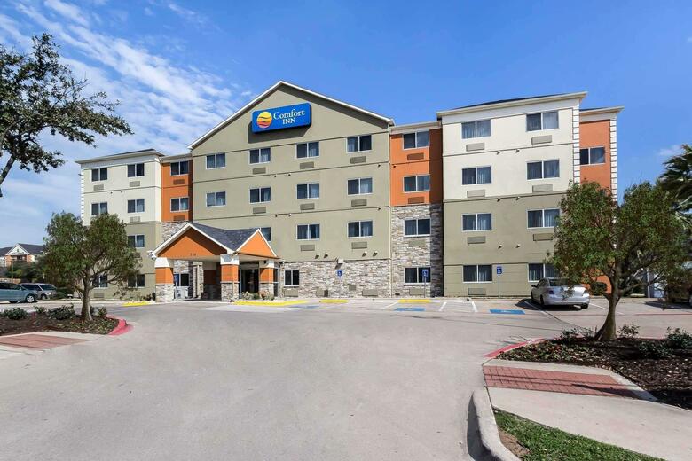 Hotel Comfort Inn & Suites