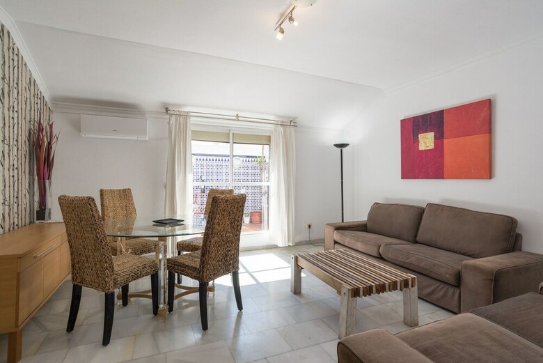 Apartamentos Lu&cia Estacion Central