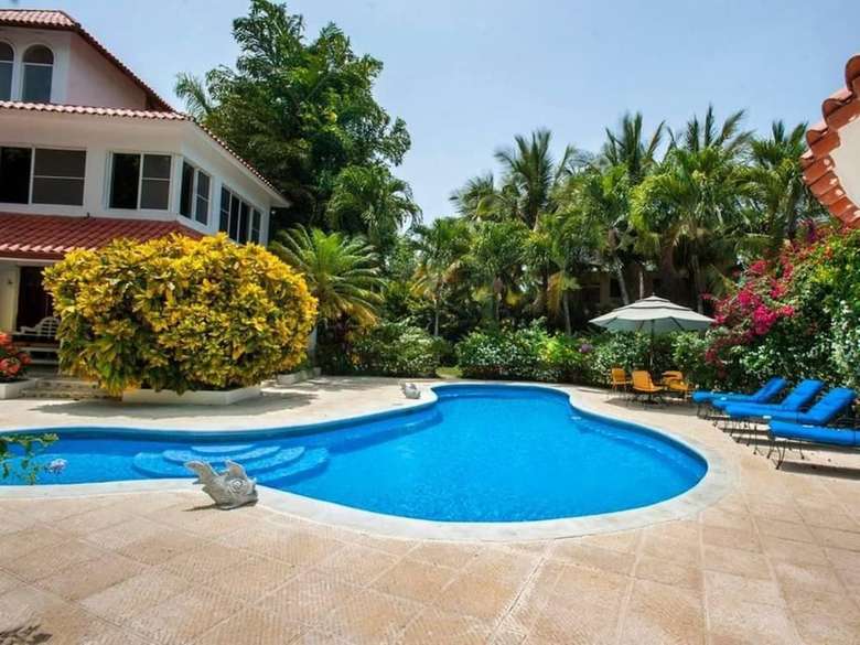 Sosua Vacation Villa In Town Walled And Private With Pool