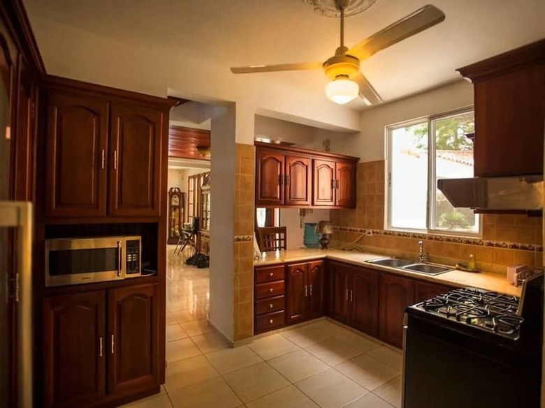 Sosua Vacation Villa In Town Walled And Private With Pool