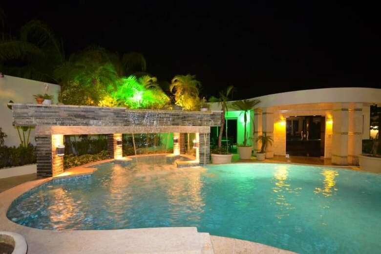 Apartamentos Luxury Villa In Sosua Center - 7 Beds/7 Baths
