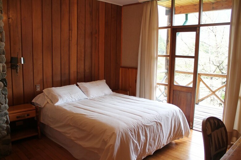 Posada Mitico Puelo Lodge