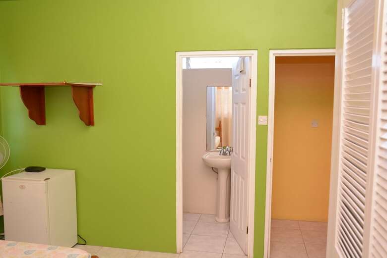 Hillview Apartments