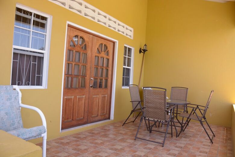 Hillview Apartments