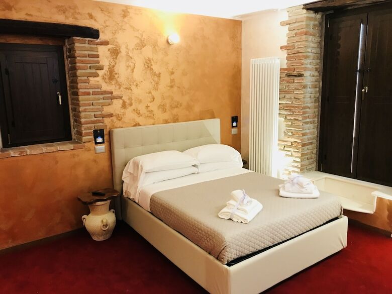 Bed & Breakfast Luxury Home