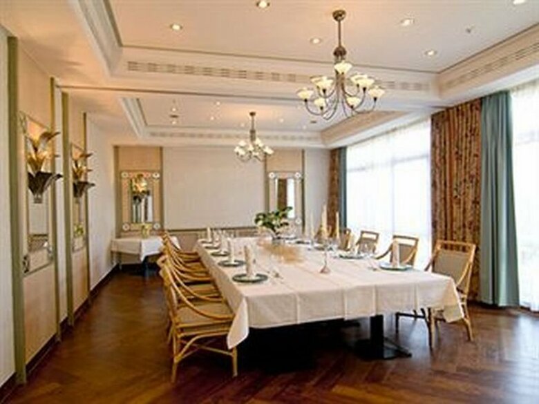 Hotel Achat Premium Walldorf / Reilingen
