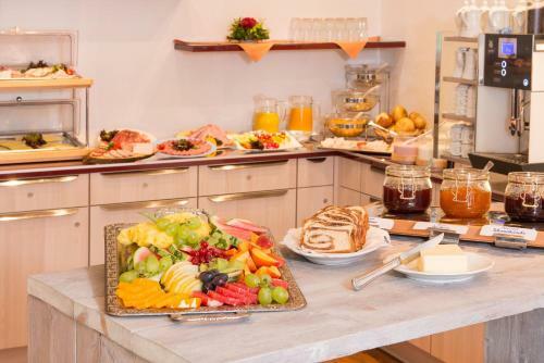 Hostal Hotel Garni Regina