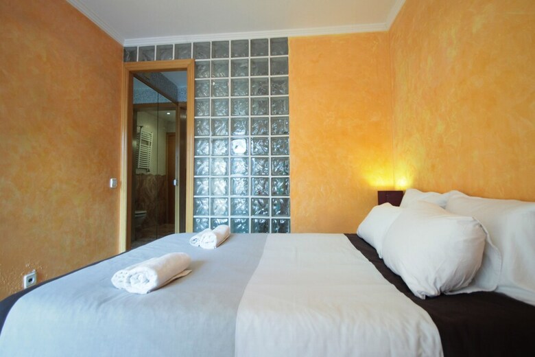 Apartamentos Villaroel Atico