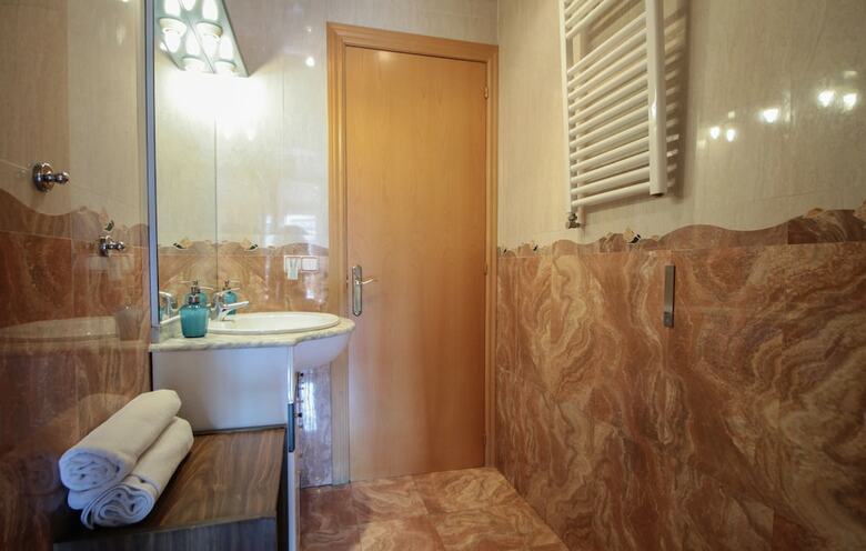 Apartamentos Villaroel Atico