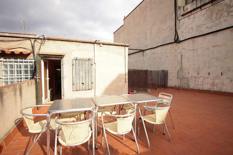 Apartamentos Villaroel Atico