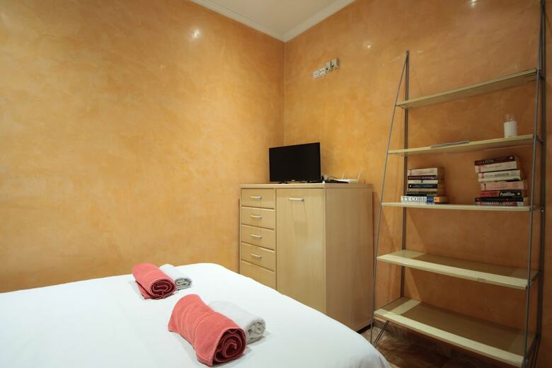 Apartamentos Villaroel Atico