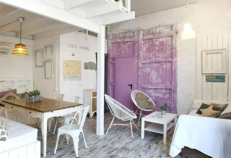 Apartamentos Lila House