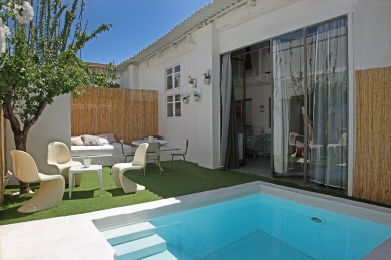 Apartamentos Lila House