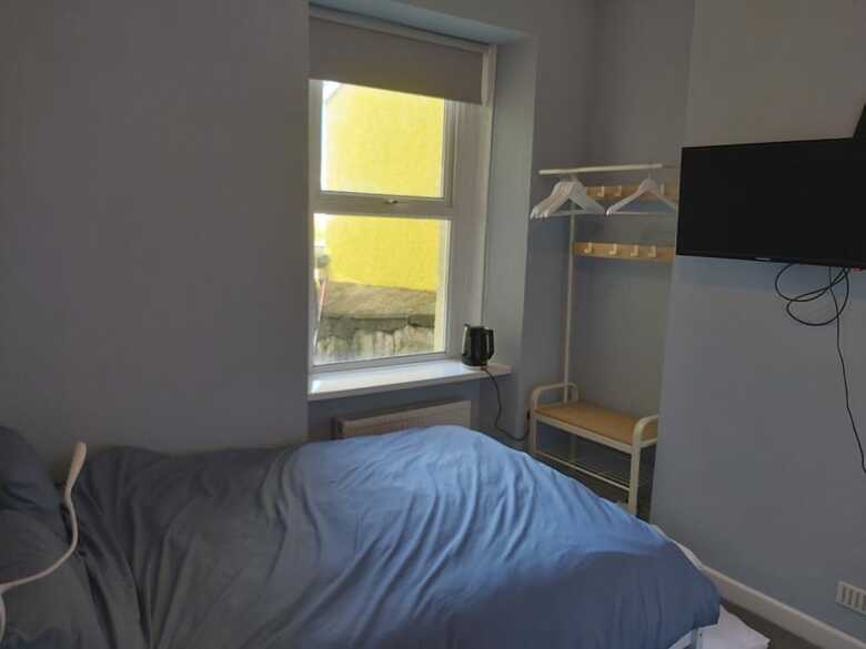 Hostal The Chapel House Hostel