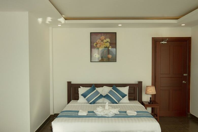 Serene Vang Vieng Hotel