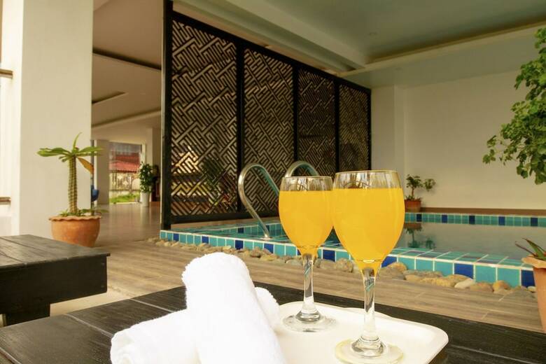 Serene Vang Vieng Hotel