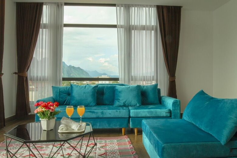 Serene Vang Vieng Hotel