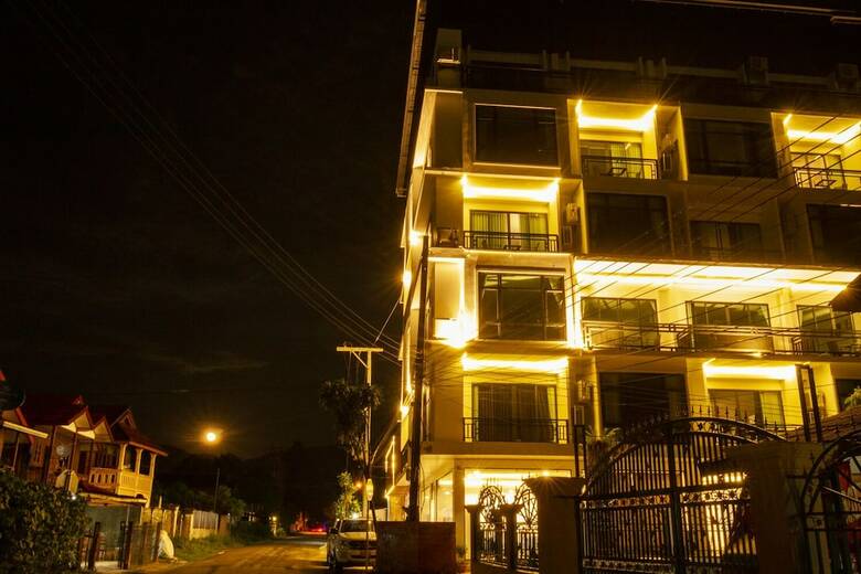 Serene Vang Vieng Hotel