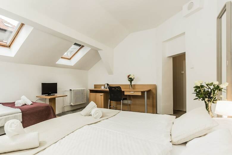 Hotel Elisabeth Old Town
