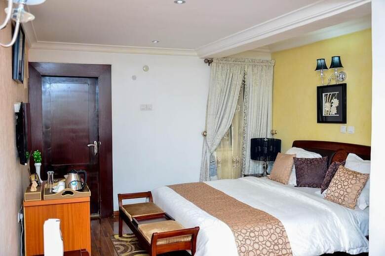 Crystal House International Hotel