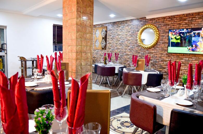Crystal House International Hotel