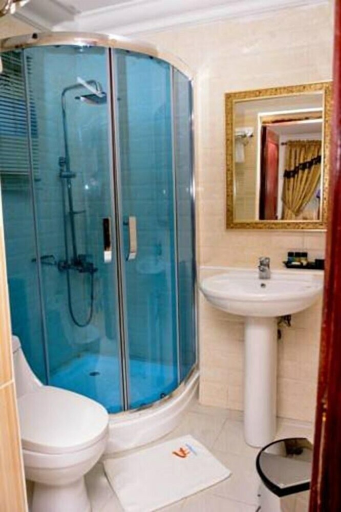 Crystal House International Hotel