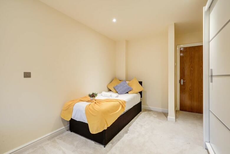 Mill Cross Apartments